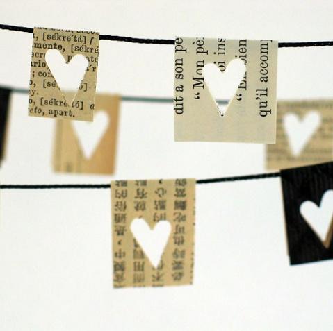LOW COST: GUIRNALDAS CON PAPEL DE PERIÓDICO guirnaldas con papel de periodico