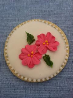 GALLETAS CON FLORES ROJAS y ROSAS