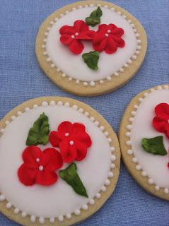 GALLETAS CON FLORES ROJAS y ROSAS