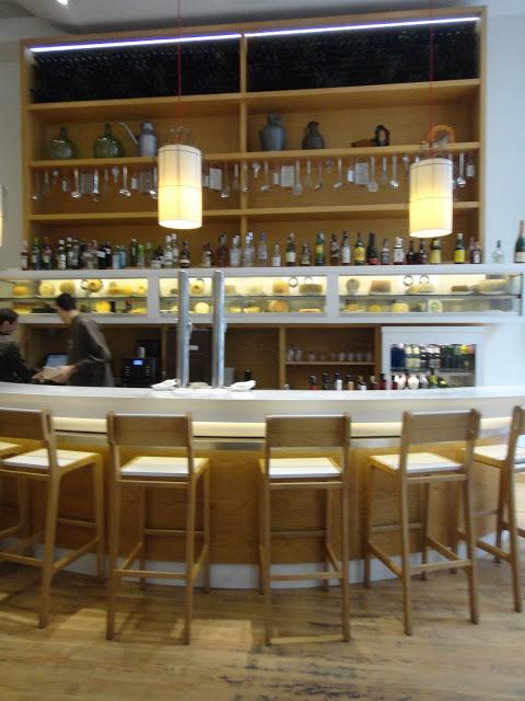 PONCELET CHEESE BAR