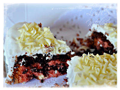 TARTA MÁRMOL Y GLASEADO DE MARSHMALLOW TARTA MÁRMOL Y GLASEADO DE MARSHMALLOW