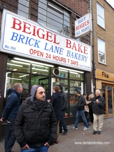 De compras por Londres. Mercados, mercadillos y tiendas.