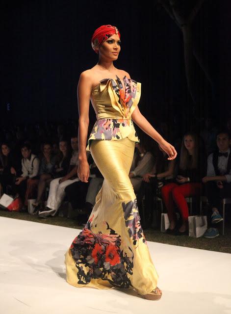 GERARDO PRIVAT - LIF WEEK VERANO 12.13 GERARDO PRIVAT - LIF WEEK VERANO 12.13