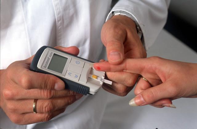 tratamiento para la diabetes medidor de glucosa en sangre