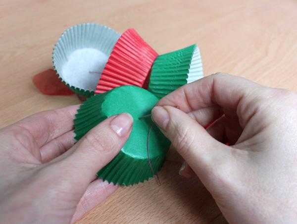 Cómo hacer una guirnalda de cestitas de papel cómo hacer una guirnalda de cestitas de papel