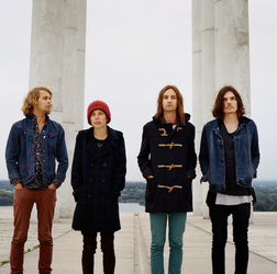 Tame Impala - Feels like we only go backwards (Live on Later... with Jools Holland) (2012) Tame Impala - Feels like we only go backwards (Live on Later... with Jools Holland) (2012)