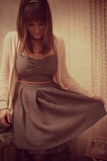 Un vestido gris para la Navidad Un vestido gris para la Navidad