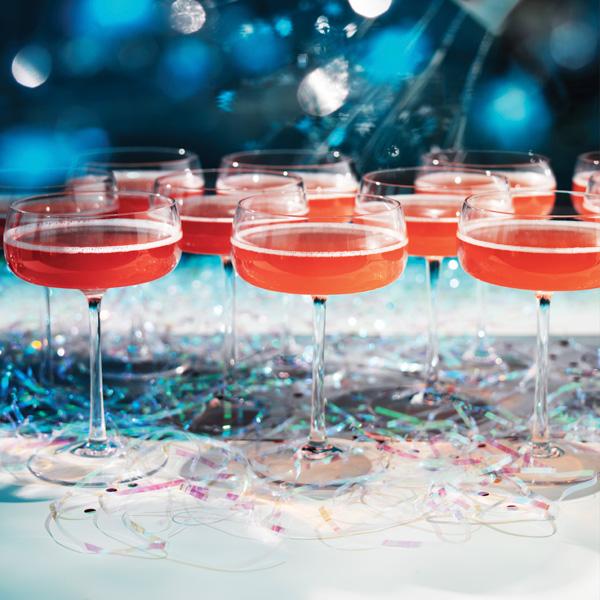 Saltando las olas kir royale fiestafacil