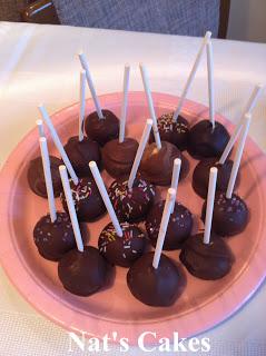 CAKE POPS de COCO Y CHOCOLATE CAKE POPS de COCO Y CHOCOLATE