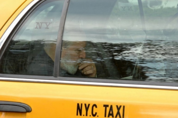 Nick Stern, dando vida a Banksy. Imagen