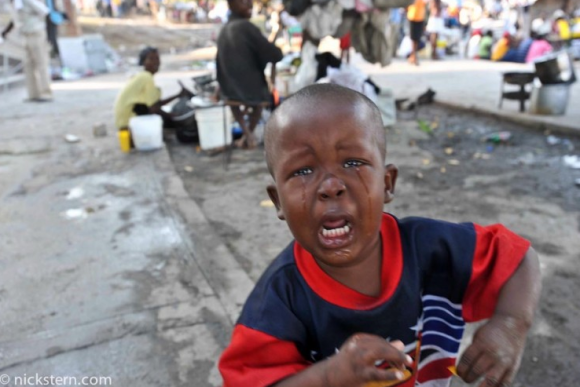 Nick Stern, dando vida a Banksy. Imagen