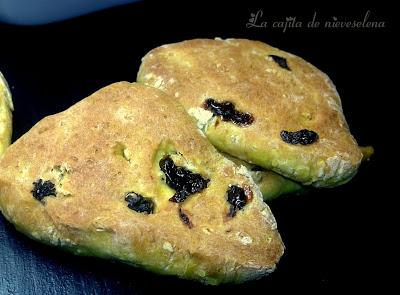 Biscotes de pasas y cúrcuma Biscotes de pasas y cúrcuma