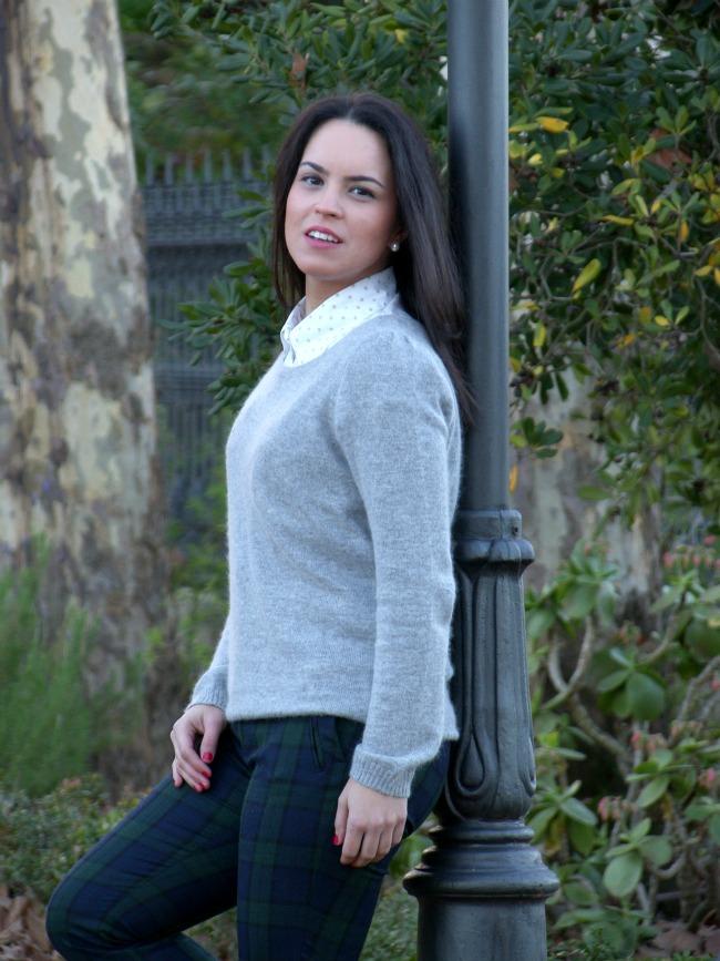 WITH A PLAID PRINT WITH A PLAID PRINT