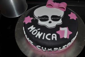 Tarta monster high ok1