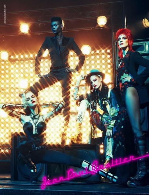 Jean Paul Gaultier, rescata los mitos de los 80. Jean Paul Gaultier, rescata los mitos de los 80.