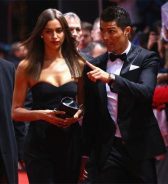 Ronaldo e Irina Shayk, Pilar Rubio y Sergio Ramos y Xavi Alonso y Nagore Aramburu, en la Gala del Balón de Oro