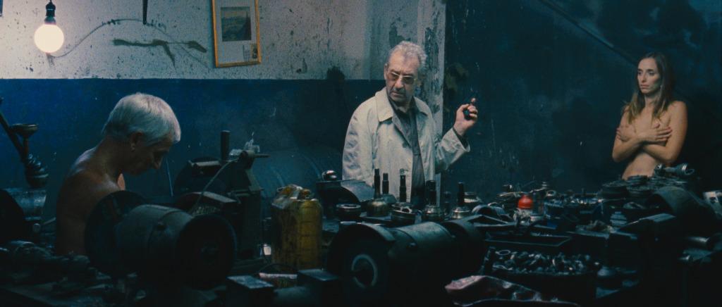 En profundidad: El muerto y ser feliz En profundidad: El muerto y ser feliz