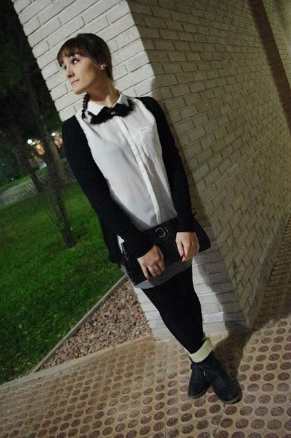 Con el collar de plumas Con el collar de plumas