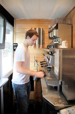 La Distributrice, una pequeña cafetería