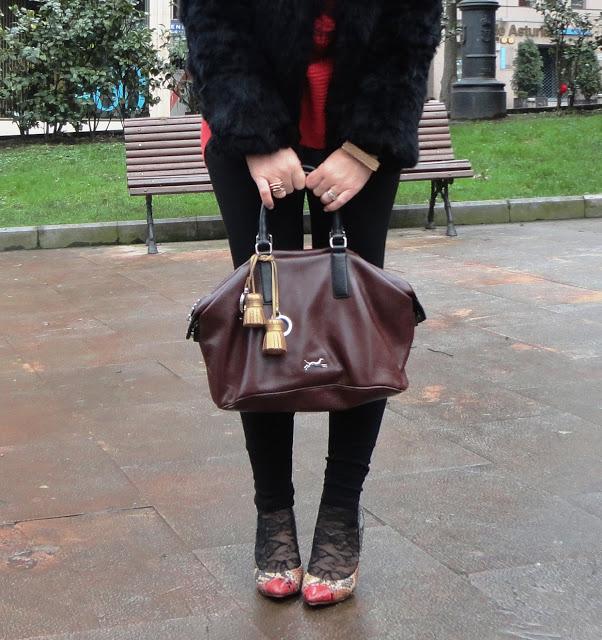 NEGRO Y CALDERA NEGRO Y CALDERA