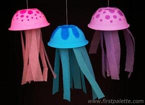 Hazlo tú misma - Medusas hechas con boles de papel y cintas Ideas para DIY (do it yourself = háztelo tú mismo): Reciclaje