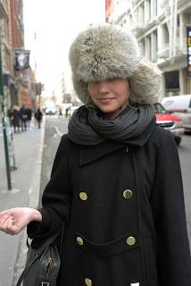 Street style:fur hat Street style:fur hat