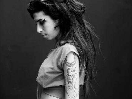 ¿Qué hizo Amy Winehouse antes de morir?