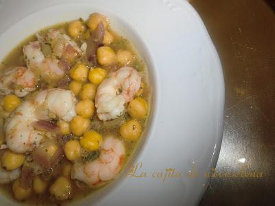 Gambones con garbanzos Gambones con garbanzos