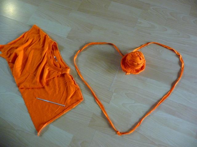 Recicla tus camisetas y crea con trapillo p1250284