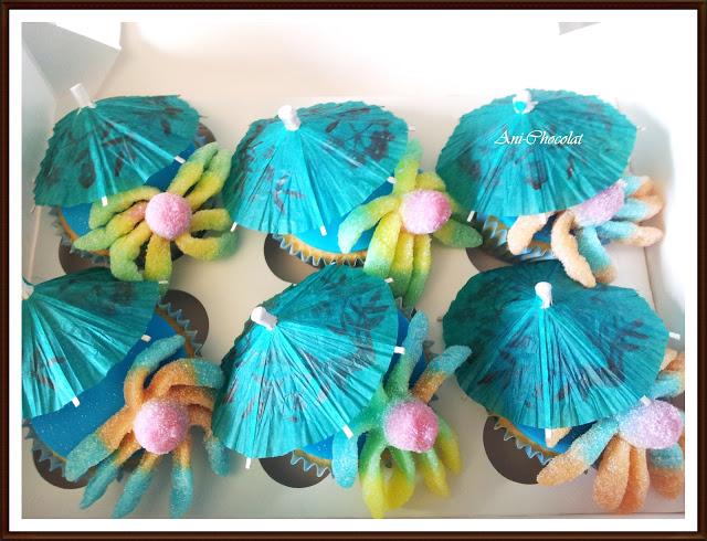 Cupcakes de algodón de azúcar con pulpo a la sombra Cupcakes de algodón de azúcar con pulpo a la sombra