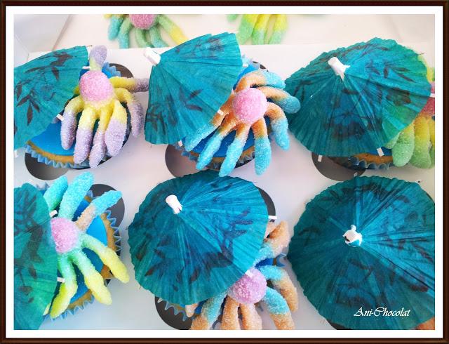 Cupcakes de algodón de azúcar con pulpo a la sombra Cupcakes de algodón de azúcar con pulpo a la sombra