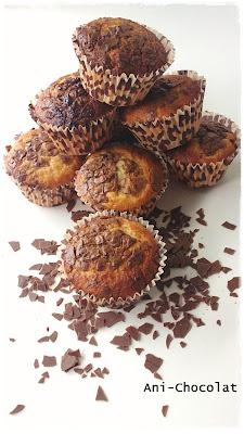 Magdalenas de naranja amarga y chispas de chocolate Magdalenas de naranja amarga y chispas de chocolate