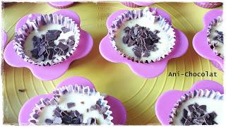 Magdalenas de naranja amarga y chispas de chocolate Magdalenas de naranja amarga y chispas de chocolate