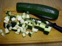 Pastel de verduras con salsa de queso Pastel de verduras con salsa de queso