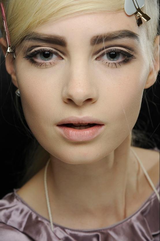 Beauty Inspiration: Las Bananas de Twiggy y de Edie Beauty Inspiration: Las Bananas de Twiggy y de Edie