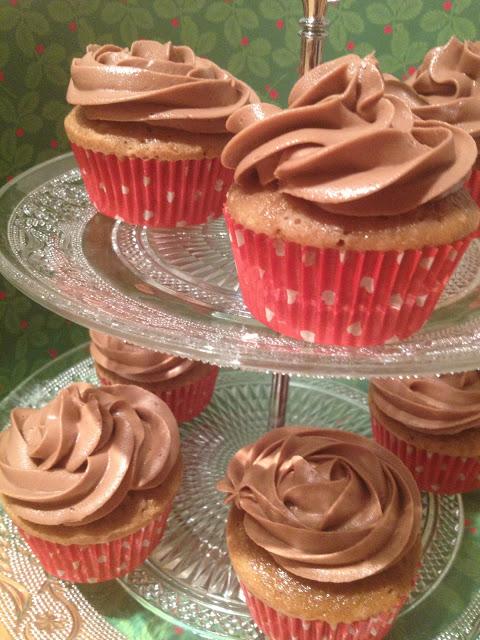 Cupcakes de turrón de chocolate Cupcakes de turrón de chocolate