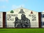 Los 99 muros de Belfast