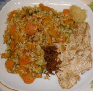 OLYMPUS DIGITAL CAMERA Arroz integral con verduras y pavo eco plancha de Begoña Seguí, seguidora de la Nutrición MacrobiotiVa.
