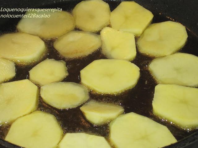 Bacalao con patatas, gambas y pasas Bacalao con patatas, gambas y pasas