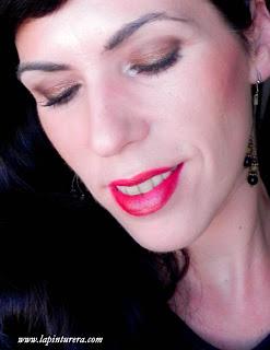 Iconos de estilo, hoy: los labios burdeos de Jessica  Alba