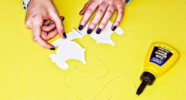 pajita pegada con pegamento pajarico tres Manualidades de papel: Crea tu pájaro carpintero