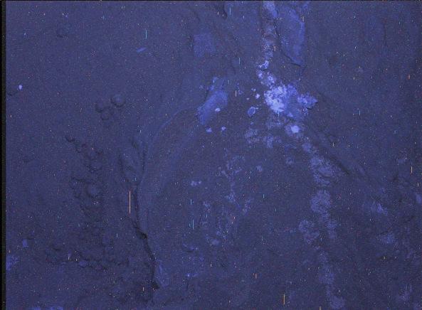 Imagen del Curiosity tomada de noche y con luz ultravioleta 20130123-173709.jpg