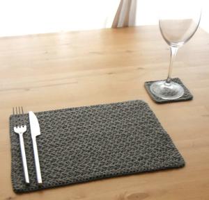 crochet-placemat-1