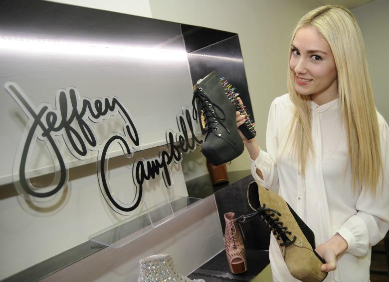 Visita a Jeffrey Campbell Visita a Jeffrey Campbell