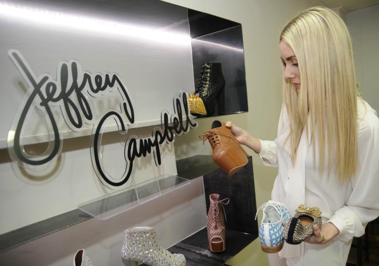Visita a Jeffrey Campbell Visita a Jeffrey Campbell