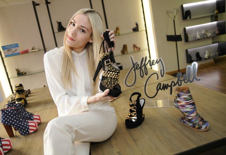 Visita a Jeffrey Campbell Visita a Jeffrey Campbell