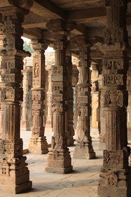 CUANDO EL ISLAM LLEGÓ A LA INDIA CUANDO EL ISLAM LLEGÓ A LA INDIA