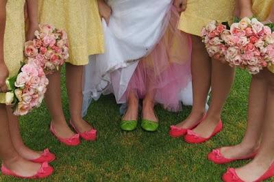 Bodas atípicas (1): Novias de nivel a ras del suelo Bodas atípicas (1): Novias de nivel a ras del suelo