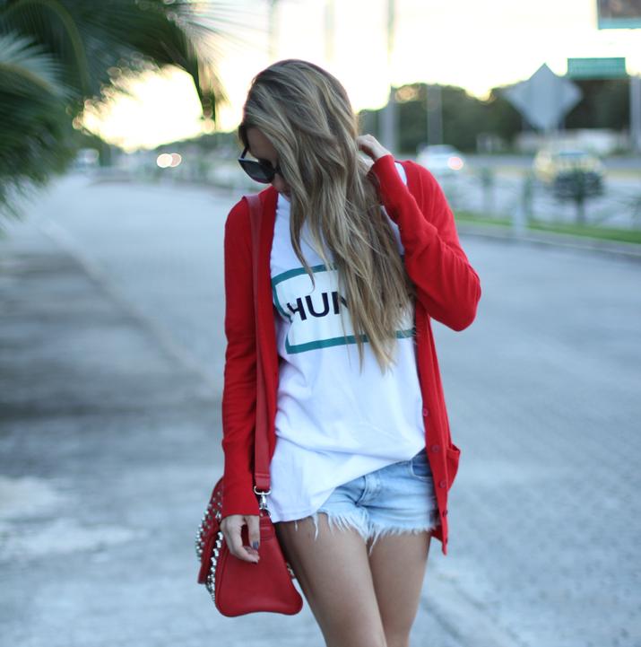 THE WHITE TEE THE WHITE TEE