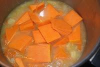 Crema de calabaza con fakkas Crema de calabaza con fakkas